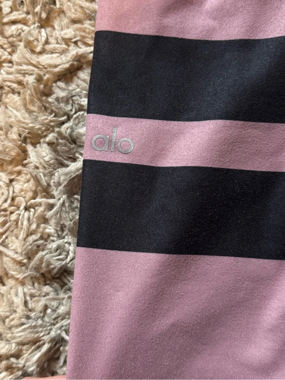 ALO Yoga Mauve Capri Leggings with Black Stripes